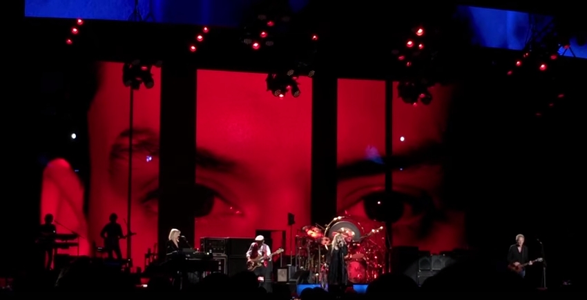 Fleetwood Mac performs the classic '80 radio hit "Little Lies" in Manchester.